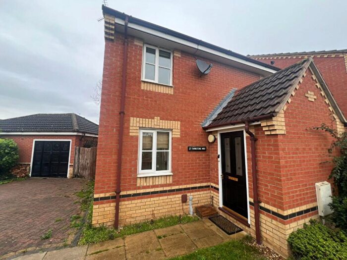 3 Bedroom House To Rent In Turnstone Way, Stanground, Peterborough, PE2