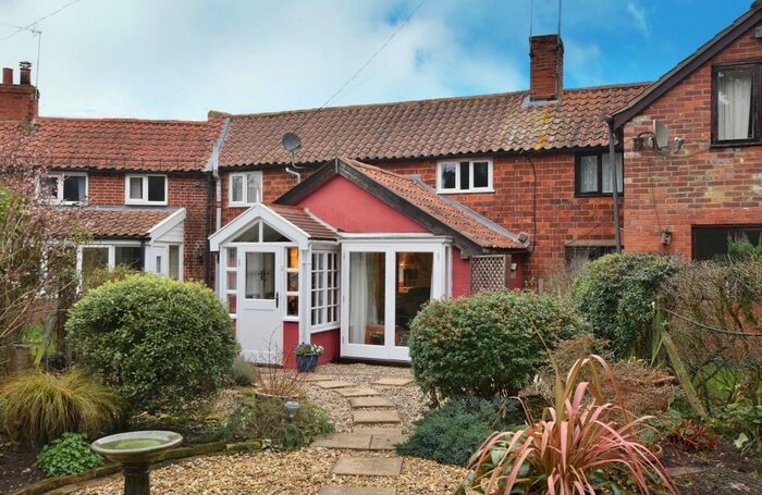 2 Bedroom Cottage For Sale In The Common, Tunstall IP12