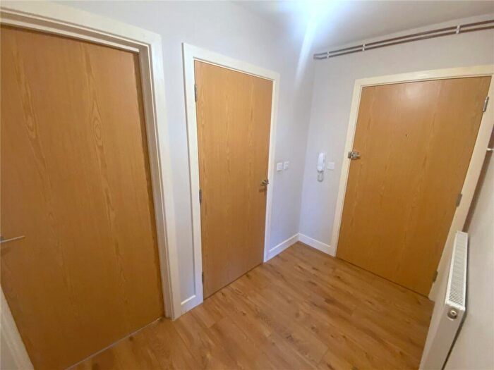 1 Bedroom Flat To Rent In Queen Street, Wellingborough, Northamptonshire, NN8