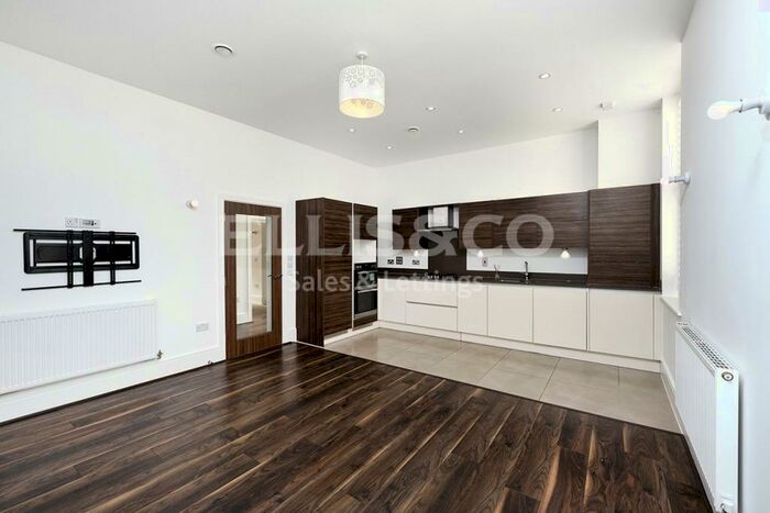 1 Bedroom Apartment To Rent In Officer Mess House, Charles Sevright Way, Mill Hill, London, NW7