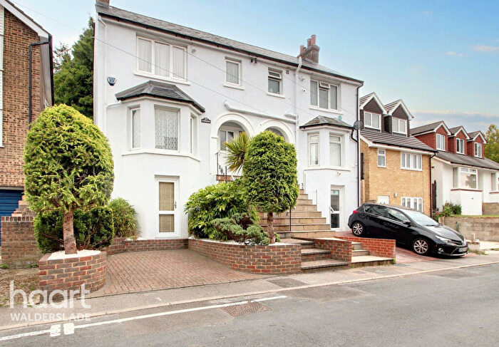 3 Bedroom Semi Detached House For Sale In Beacon Road, Chatham, ME5