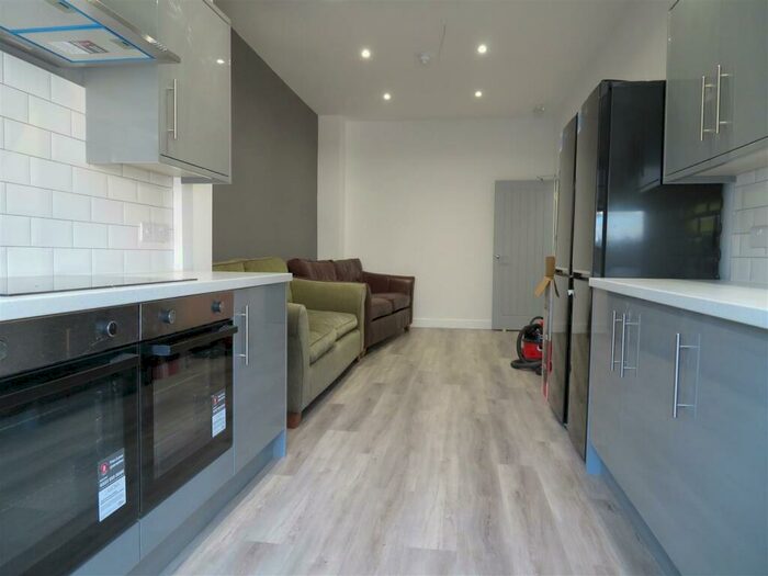 6 Bedroom House To Rent In Manners Road, Southsea, PO4