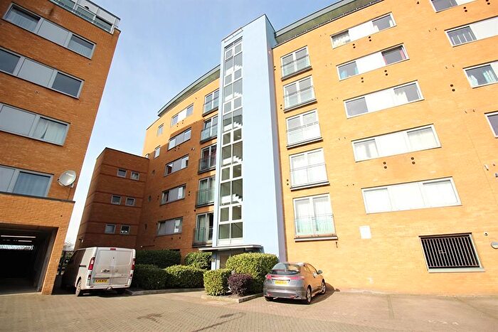2 Bedroom Flat To Rent In Tideslea Path, Thamesmead, London, SE28
