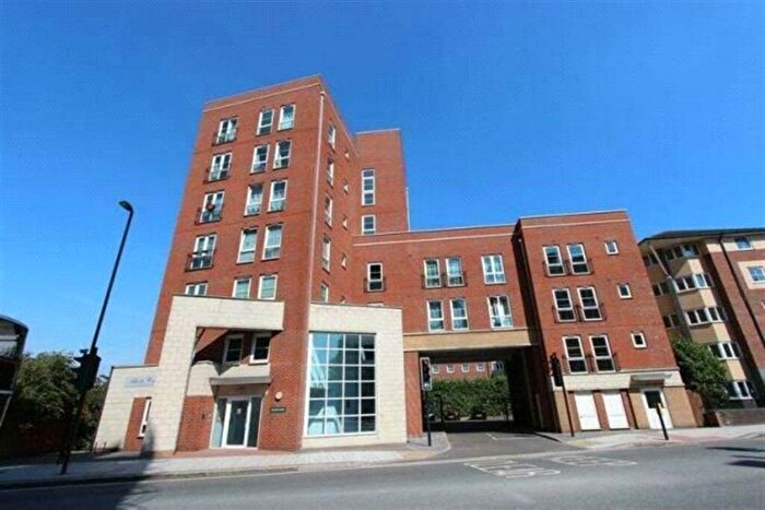 1 Bedroom Apartment To Rent In Canute Road, Ocean Village, SO14