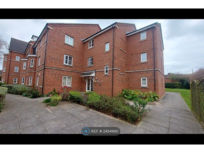 2 Bedroom Flat To Rent In Castle Grove, Pontefract, WF8
