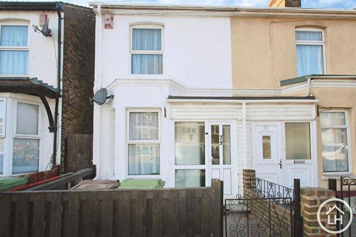 3 Bedroom House To Rent In Murston Road, Sittingbourne, ME10