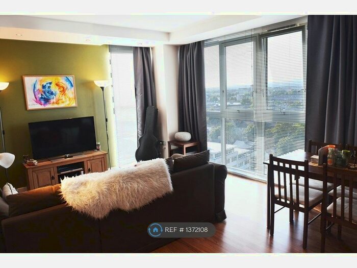 2 Bedroom Flat To Rent In Admiral House, Cardiff, CF24