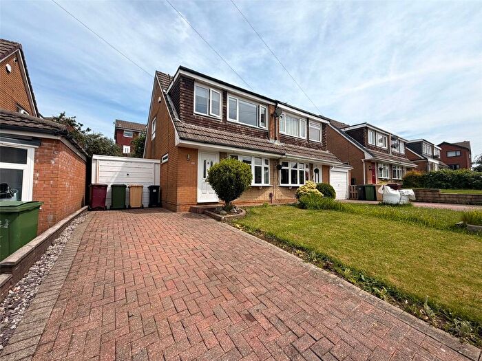 3 Bedroom Semi Detached House For Sale In Pennine Road, Horwich, Bolton, Greater Manchester, BL6