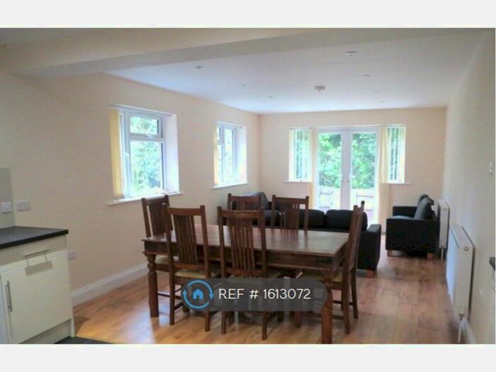 6 Bedroom Semi-Detached House To Rent In Burlington Road, Southampton, SO15