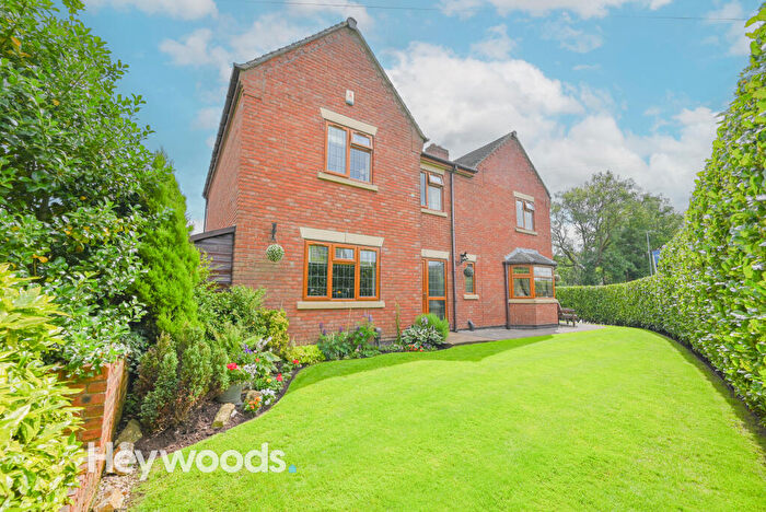 5 Bedroom Detached House For Sale In Handley Street, Packmoor, Stoke-on-Trent, ST7