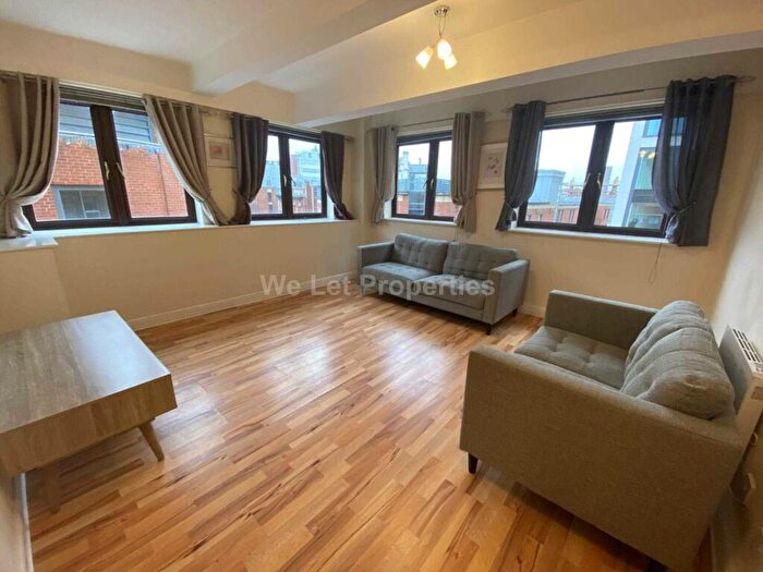 2 Bedroom Apartment To Rent In Tuscany House, Dickinson Street, M1