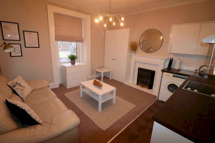 1 Bedroom Flat To Rent In Skene Street, First Floor Right, AB10
