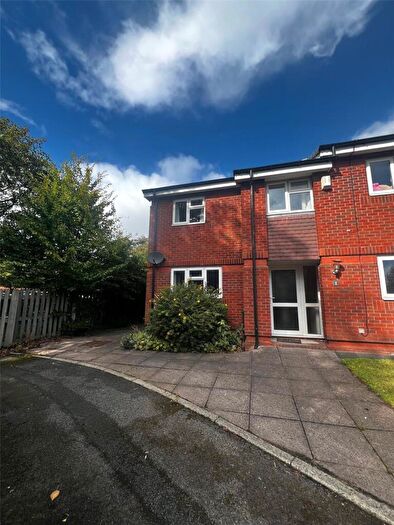 3 Bedroom Terraced House To Rent In Lake View Close, Southport, Merseyside, PR8