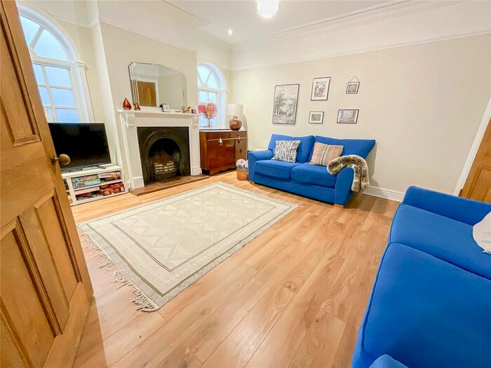 4 Bedroom Detached House For Sale In Wigginton Road, Tamworth