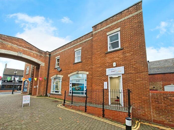 2 Bedroom Flat For Sale In Godwin Court, Swindon, SN1