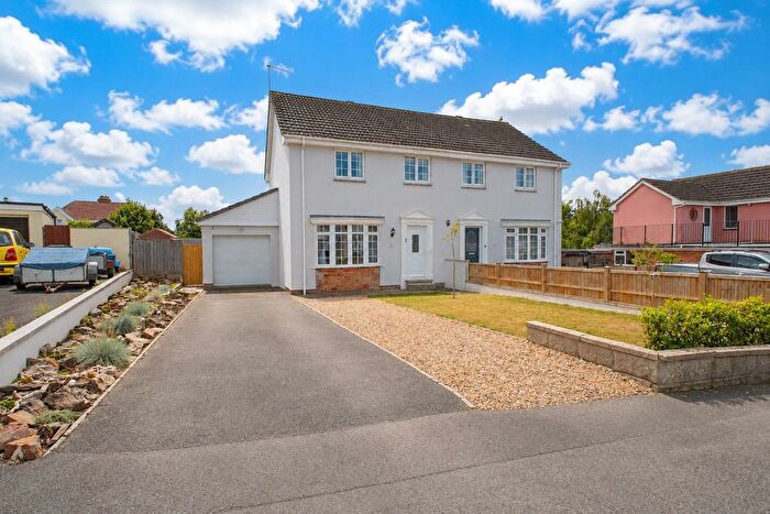 3 Bedroom Semi-Detached House For Sale In Tudor Drive, Sticklepath, Barnstaple, EX31