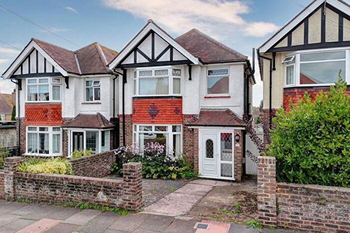 3 Bedroom Detached House For Sale In Broomfield Street, Eastbourne, BN20