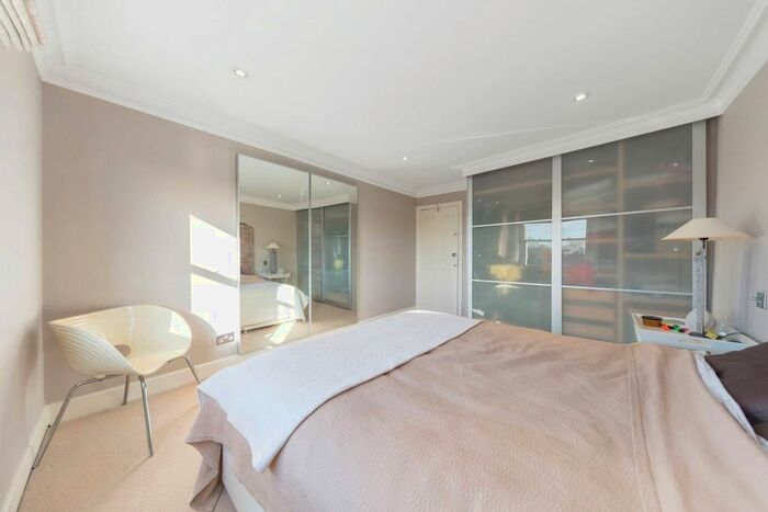 1 Bedroom Flat To Rent In Ovington Square, Chelsea, London, SW3