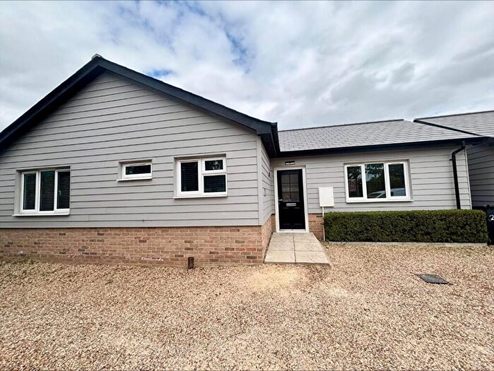 3 Bedroom Bungalow To Rent In The Street, Beck Row, IP28