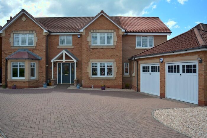 5 Bedroom Detached House To Rent In Macdonald Court, Larbert, Falkirk, FK5