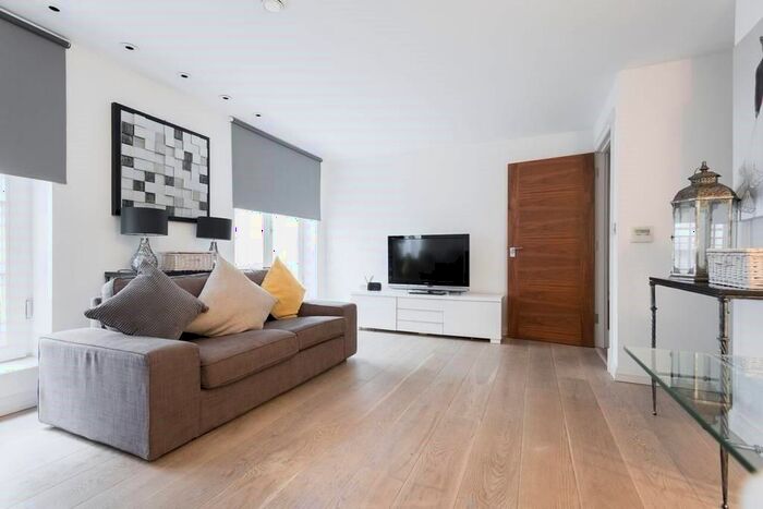 1 Bedroom Flat To Rent In Craven Street, Covent Garden, WC2N