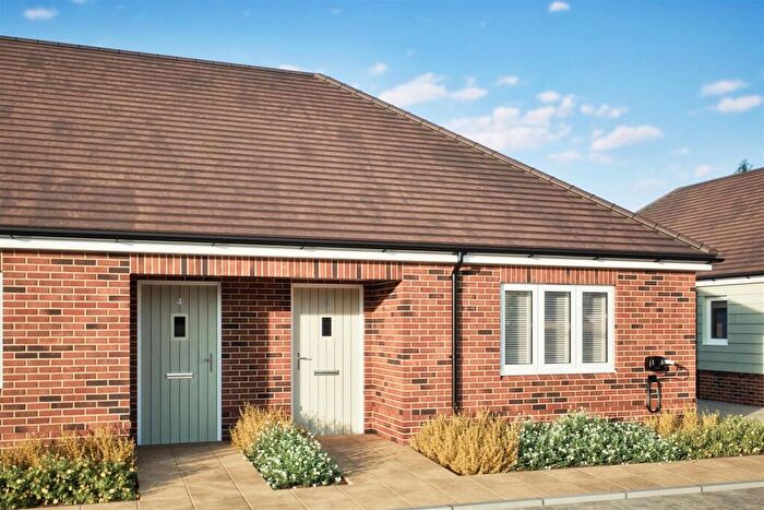 2 Bedroom Bungalow For Sale In Daffodil Close, Eastergate, PO20