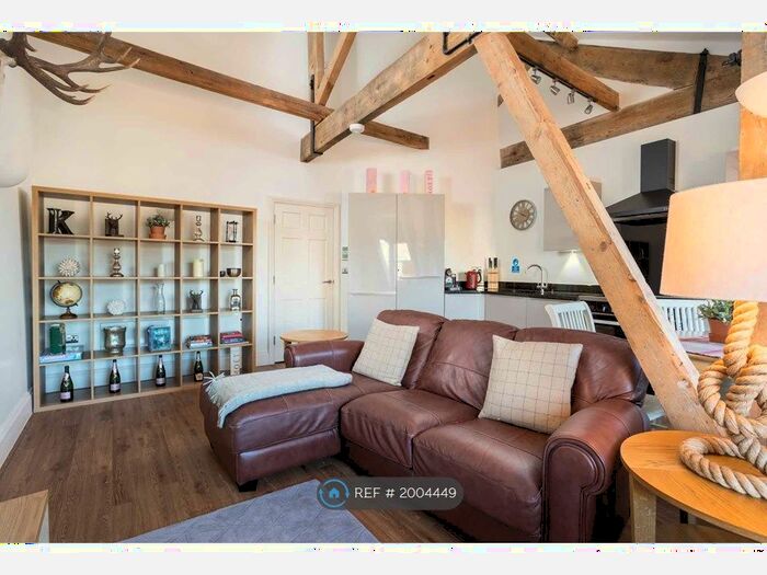 2 Bedroom Flat To Rent In Hunter House, York, YO1