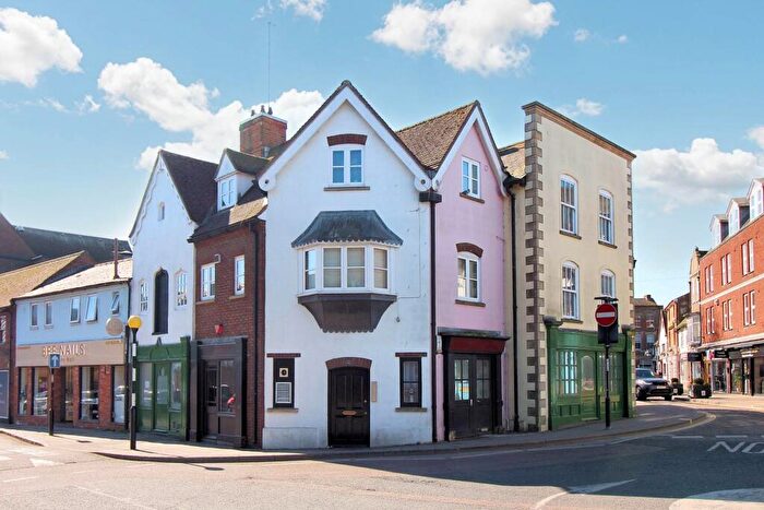 2 Bedroom Flat To Rent In Buckingham Street, Aylesbury, HP20