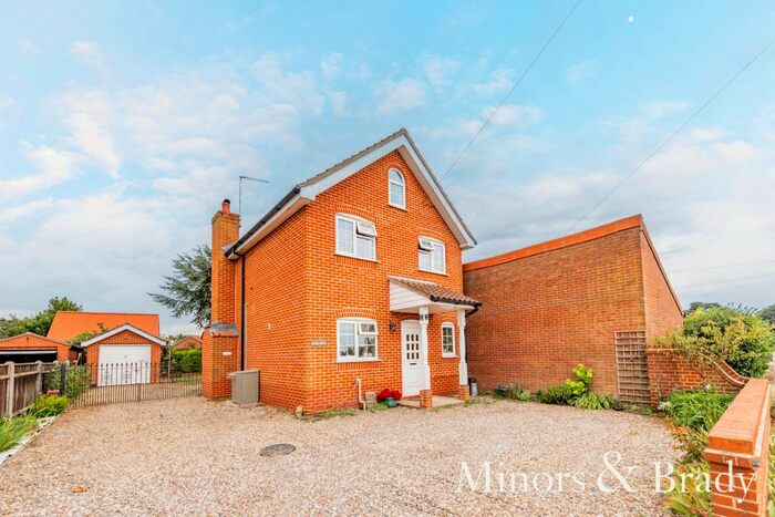 3 Bedroom Detached House For Sale In Main Road, Clippesby, Great Yarmouth, NR29