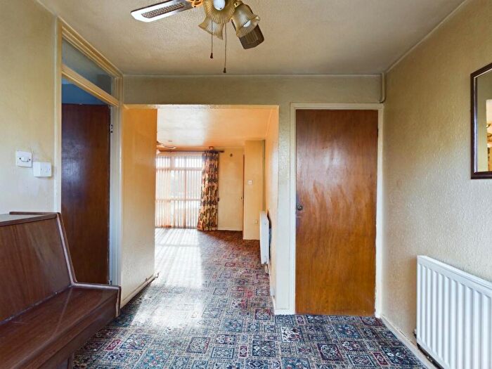 3 Bedroom Detached House For Sale In Malvern Drive, Bristol, BS30