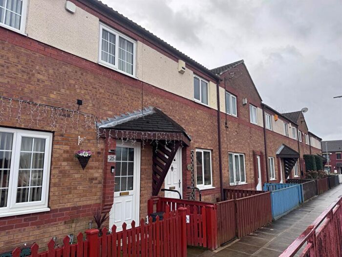 2 Bedroom Terraced House For Sale In Raynville Walk, Leeds, LS13