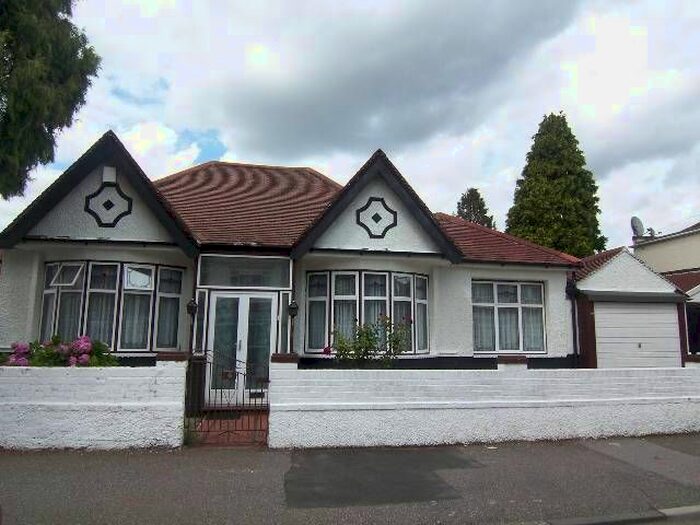 4 Bedroom Bungalow To Rent In Loxham Road, London, E4