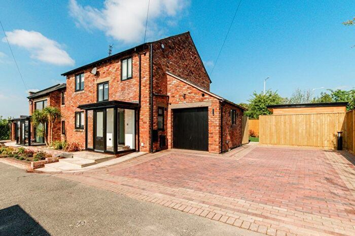 3 Bedroom Semi-Detached House For Sale In Poppy Lane, Bickerstaffe, L39