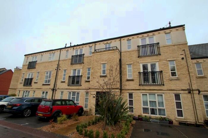 2 Bedroom Flat To Rent In Bayonne, Silver Cross Way, Guiseley, Leeds LS20
