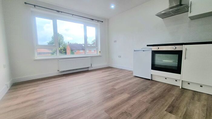 2 Bedroom Flat To Rent In Astall Close, Harrow, HA3