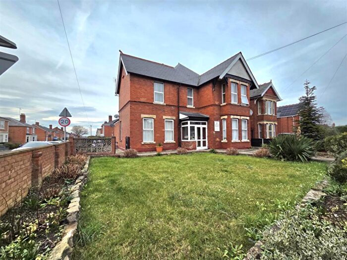 12 Bedroom Detached House For Sale In Stroud Road, Gloucester, GL1