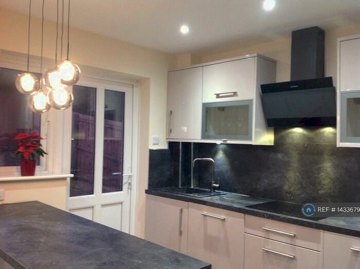 3 Bedroom Detached House To Rent In Melrose Drive, Peterborough, PE2