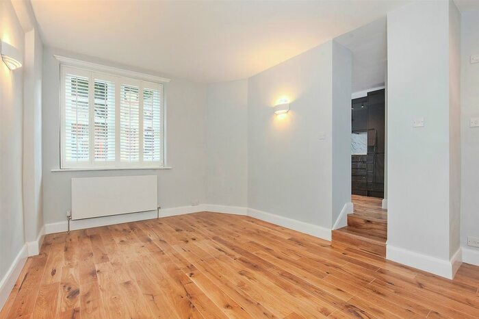 1 Bedroom Flat To Rent In Thanet House, Thanet Street, London, WC1H