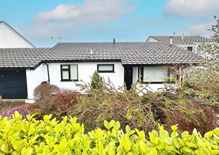 2 Bedroom Bungalow For Sale In Parc Sychnant, Conwy, LL32