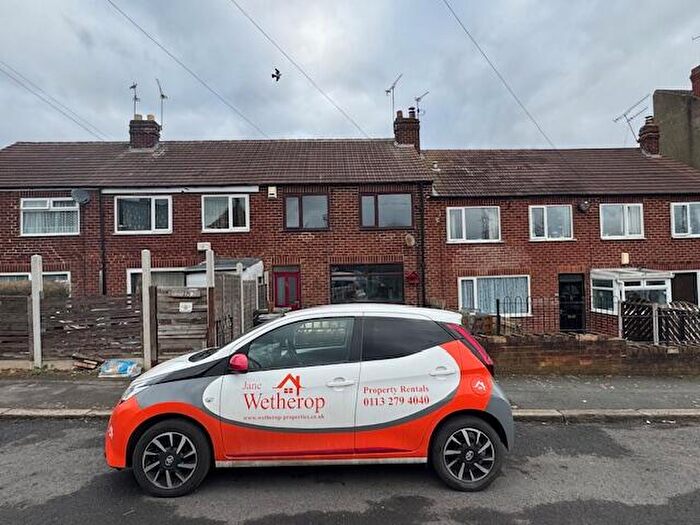 3 Bedroom Terraced House To Rent In Cobden Road, Leeds, West Yorkshire, LS12