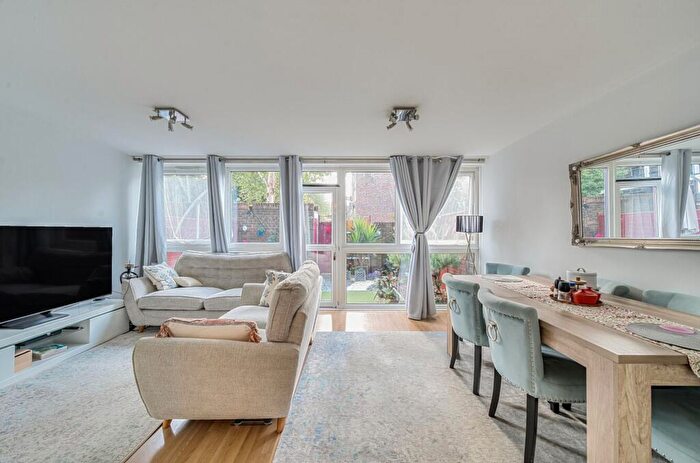 3 Bedroom Flat For Sale In Marlborough Road, Blenheim Court Marlborough Road, N19