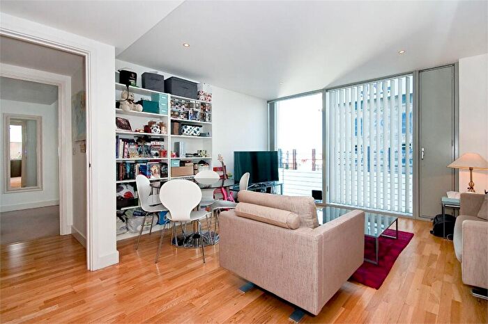 1 Bedroom Apartment To Rent In Marsh Wall, E14