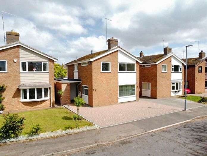 4 Bedroom Detached House For Sale In The Pastures, Kingsthorpe, Northampton, NN2