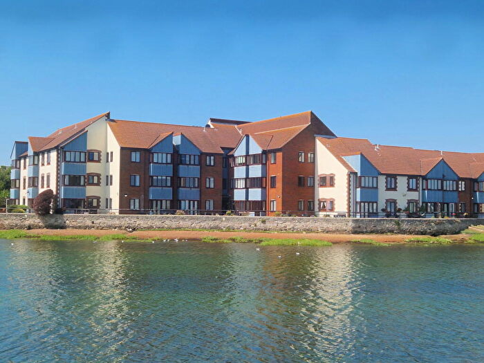 2 Bedroom Flat For Sale In Alver Quay, Prince Alfred Street, Gosport, PO12