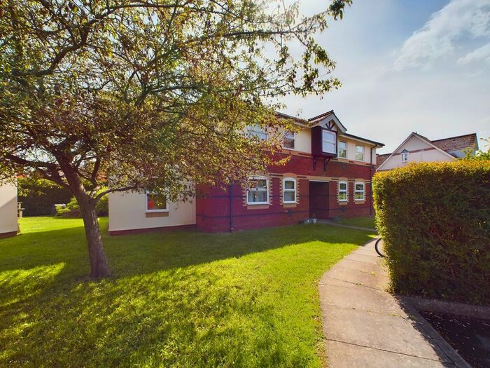 2 Bedroom Flat To Rent In Reading, Reading, RG30