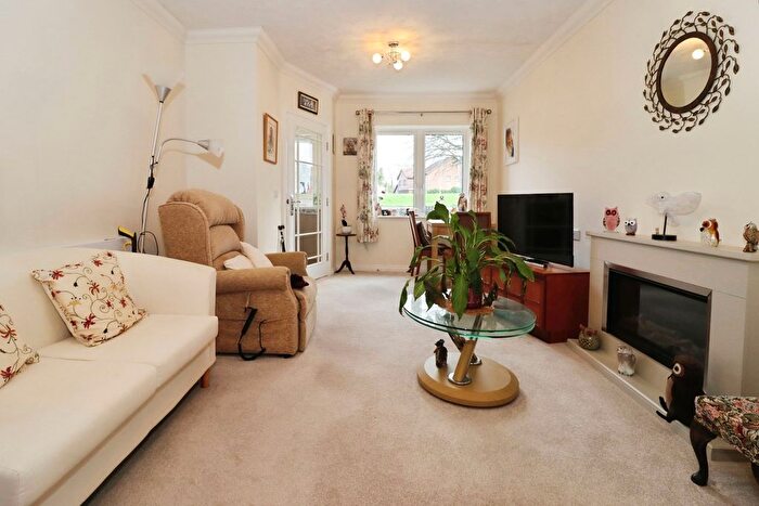 1 Bedroom Flat For Sale In Normandy Drive, Yate, Bristol, Gloucestershire, BS37