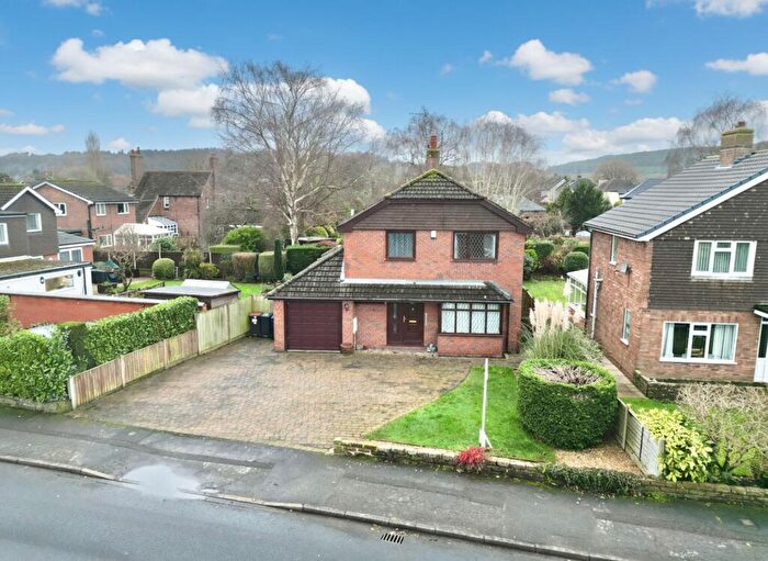 3 Bedroom Detached House For Sale In Gateway Avenue, Baldwins Gate, ST5