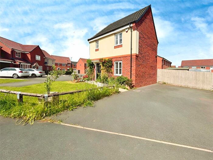 3 Bedroom Semi-Detached House To Rent In Mustang Close, Hucknall, Nottingham, Nottinghamshire, NG15