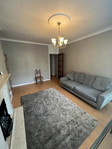 2 Bedroom Flat To Rent In Chatsworth Estate, Elderfield Road, London, E5