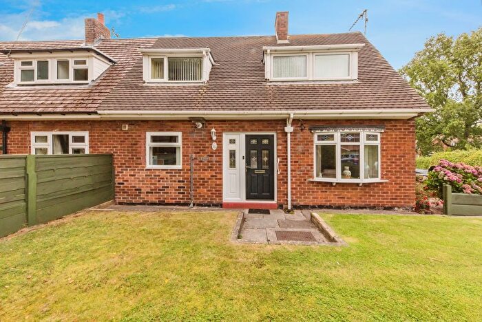 2 Bedroom End Of Terrace House For Sale In Sandgate Road, Macclesfield, Cheshire, SK10